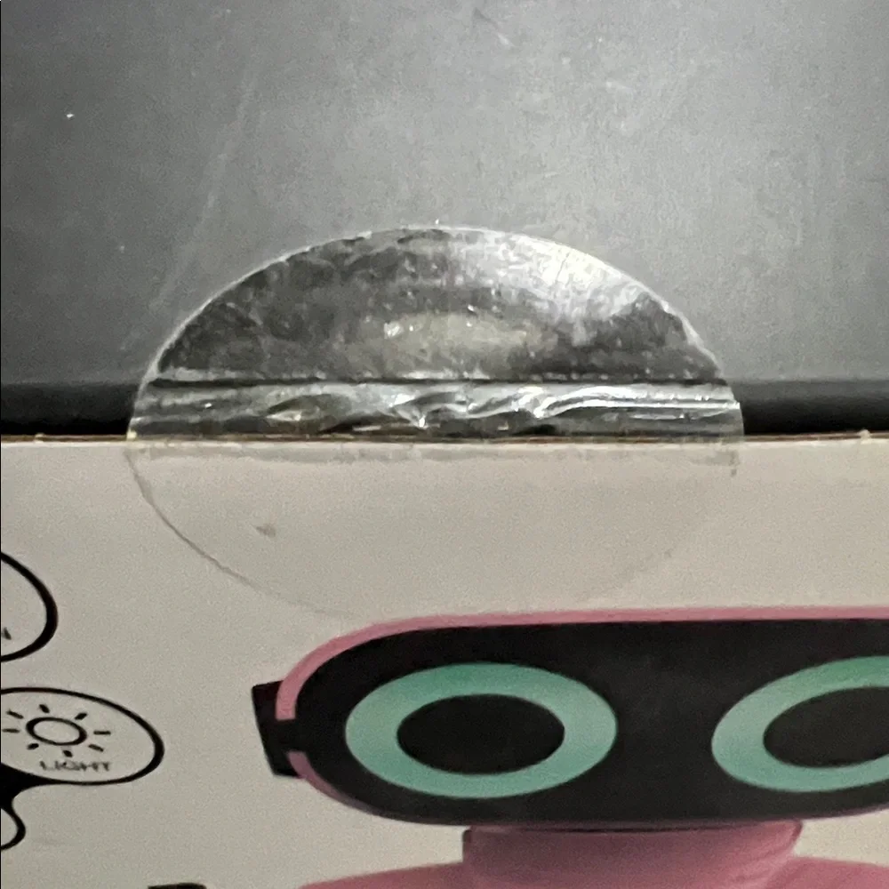 Red Interactive Robot Toy - Picture 5 of 5